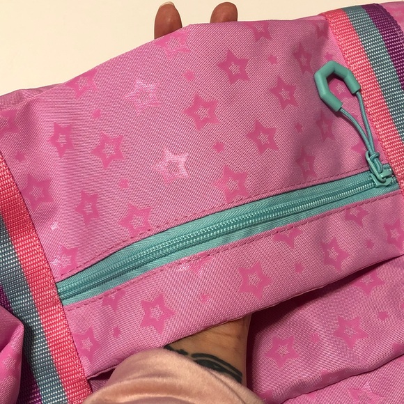 Pink Stars Weekend Duffle Bag With Shoe Comparmenr - Picture 7 of 9